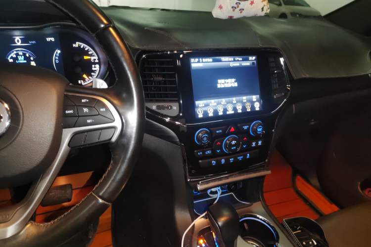 Used Jeep Grand Cherokee 2020 3.0L Professional Navigation Edition
