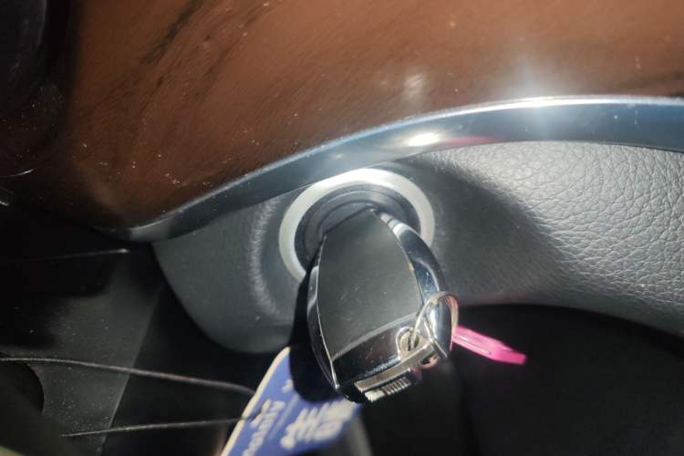 Used Mercedes-Benz V-Class 2020 V 260 Avantgarde Edition