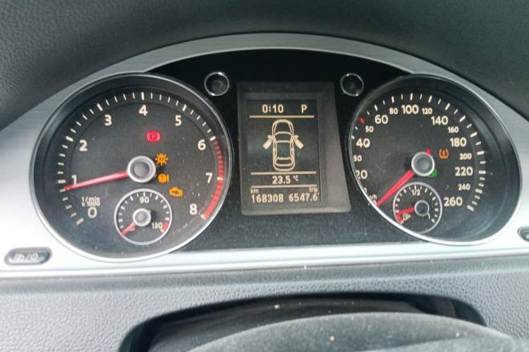 Used Volkswagen Magotan 2015 1.8TSI Advanced Model Instrument Cluster