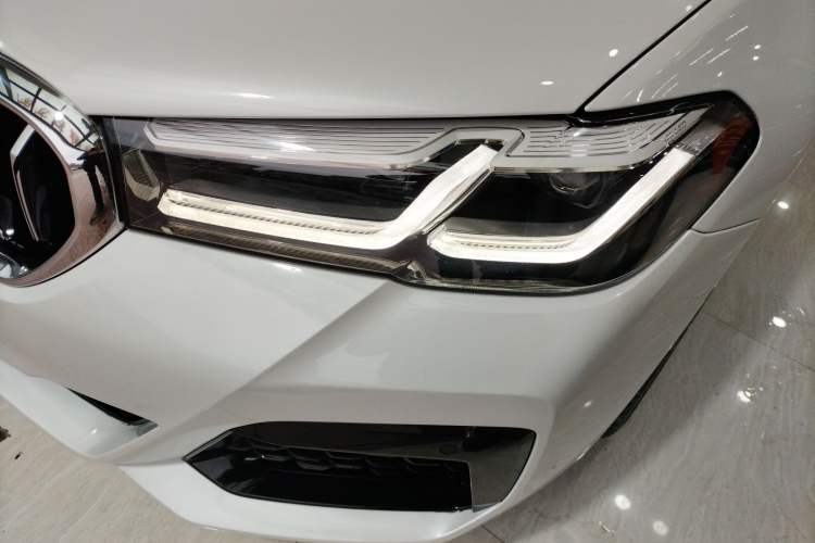 Used BMW 5 Series 2022 Second Facelift 525Li M Sport Package