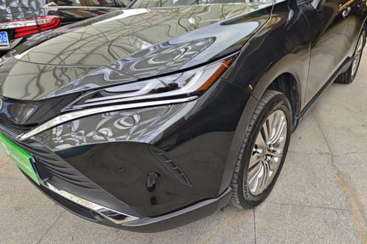 Used Toyota Harrier 2022 2.0L CVT Two-Wheel Drive Deluxe Edition