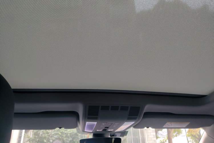 Used Volkswagen Touareg New Energy 2021 eHybrid Headliner