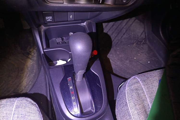 Used Honda Fit 2016 1.5L LXS CVT Comfort Sunroof Version
