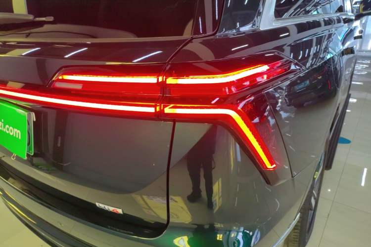 Used Wey Lanshan 2025 Four-Wheel Drive Max
