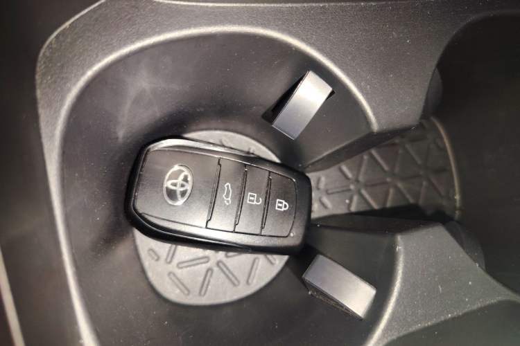 Used Toyota RAV4 2024 2.0L CVT Two-Wheel Drive Fashion Plus Edition