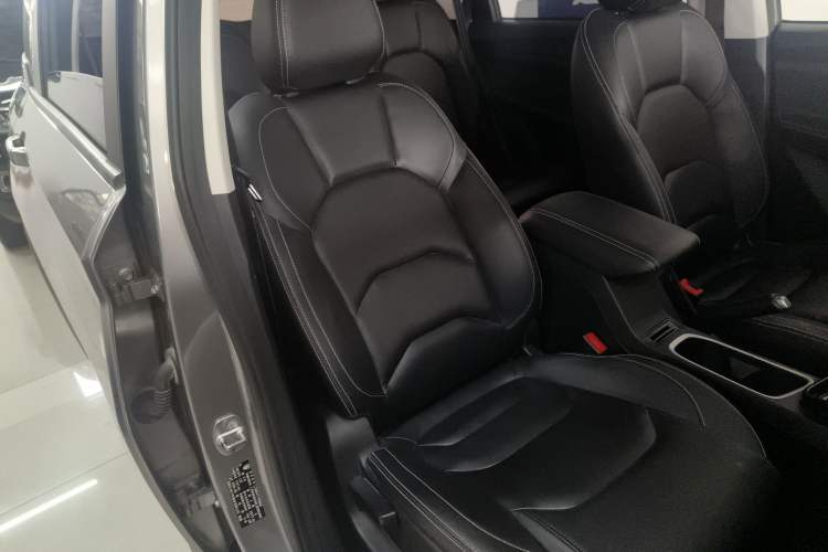 Used Baojun 530 2020 1.5T CVT Luxury Connected Version 6 Seats
