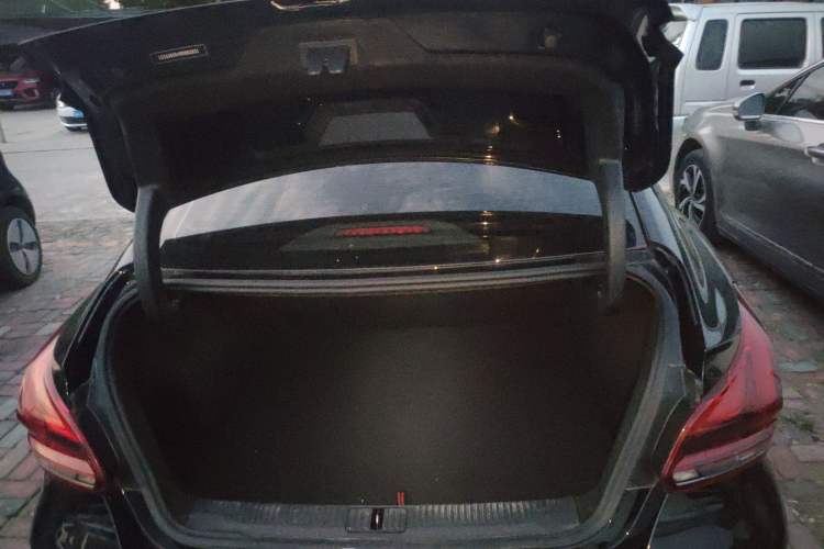 Used MG 5 Scorpio 2022 1.5T Luxury Edition