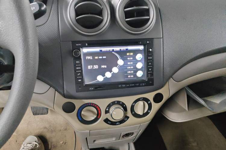 Used Chevrolet Lova 2010 1.4 AT Fashion Edition