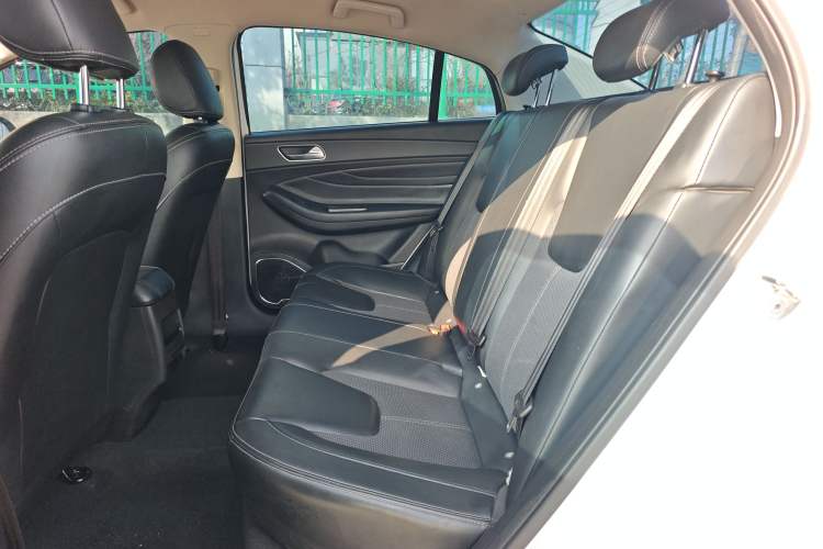 Used Chery Arrizo GX 2018 1.5T Manual Sport Edition China V Standard Left Rear Seat