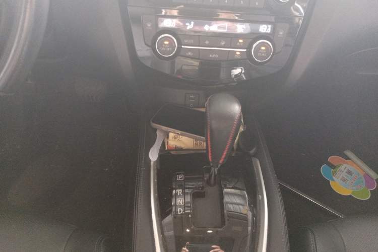 Used Nissan X-Trail 2014 2.5L CVT Luxury Edition 4WD