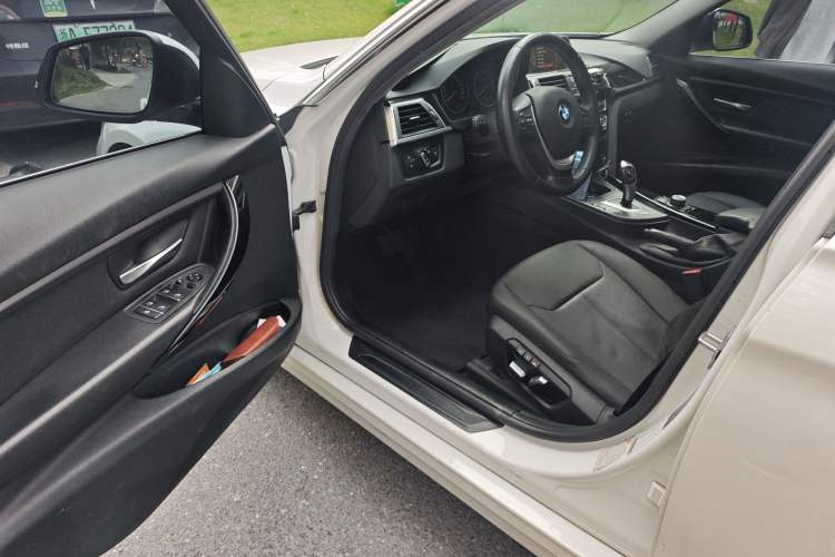 Used BMW 3 Series 2017 320Li Fashion Model