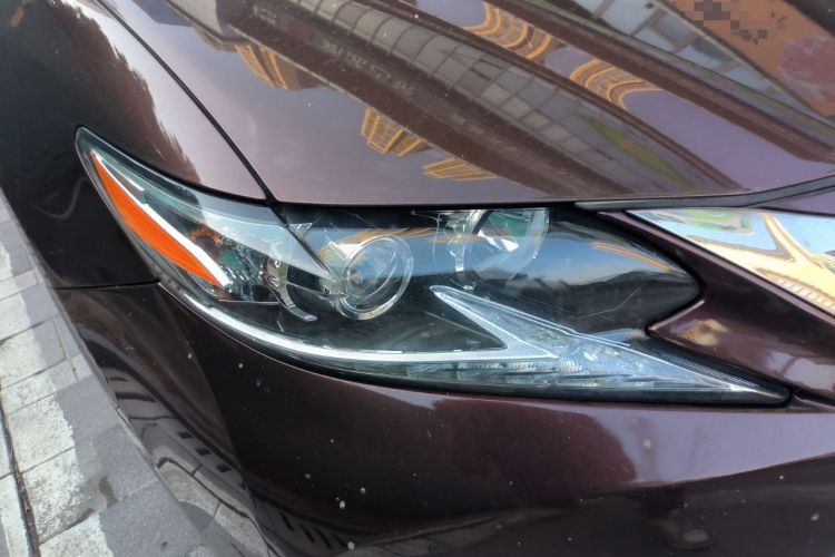 Used Lexus ES 2017 200 30th Anniversary Edition Right Front Headlight