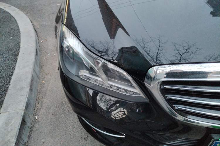 Used Mercedes-Benz E-Class 2015 Facelift E 260 L Luxury Edition