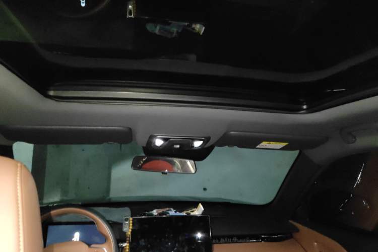 Used CHANGAN UNI-Z New Energy 2024 Blue Whale Smart Electric iDD 125km Excellence Model