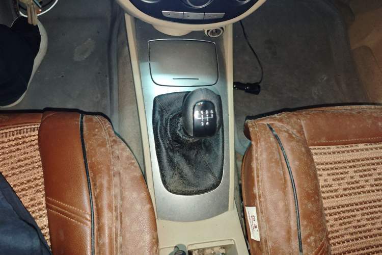 Used Buick Excelle 2011 1.6 LX-MT
