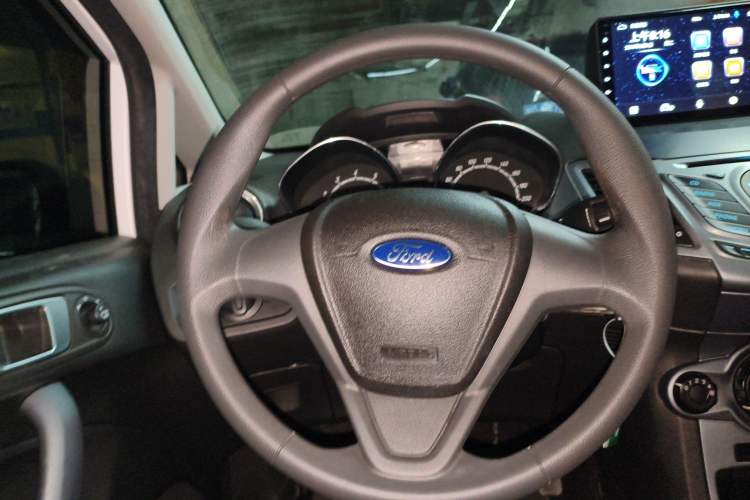 Used Ford Fiesta 2013 Hatchback 1.5L Manual Fashion Edition
