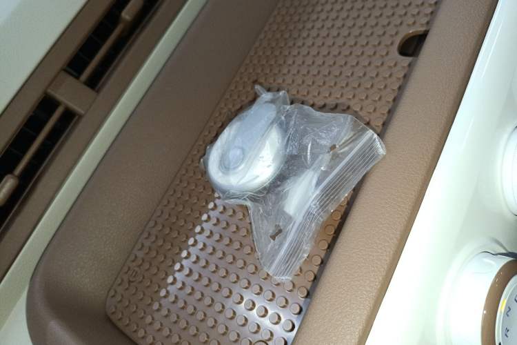 Used Bestune Pony 2026 222km Colorful Horse Vehicle Key