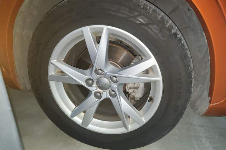 Used Audi Q3 2016 35 TFSI Fashion Model Right Front Wheel Hub