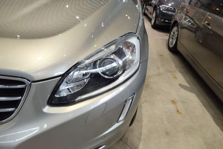 Used Volvo XC60 2015 T5 Smart Upgrade Model
