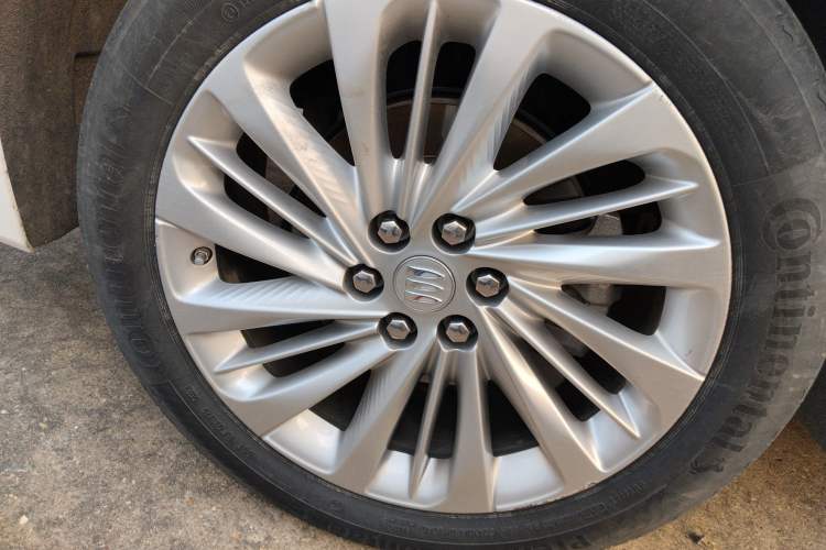 Used Buick Century 2023 2.0T Six-Seater Yinshi Edition
