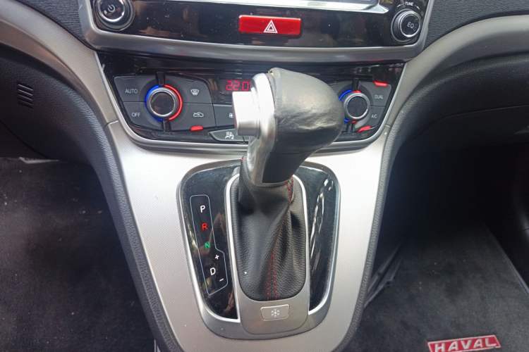 Used Haval H6 2015 Sport Edition 1.5T Automatic Two-Wheel Drive Luxury Model