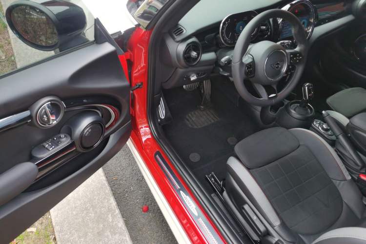 Used MINI 2023 Updated 2.0T COOPER S Racing Driver
