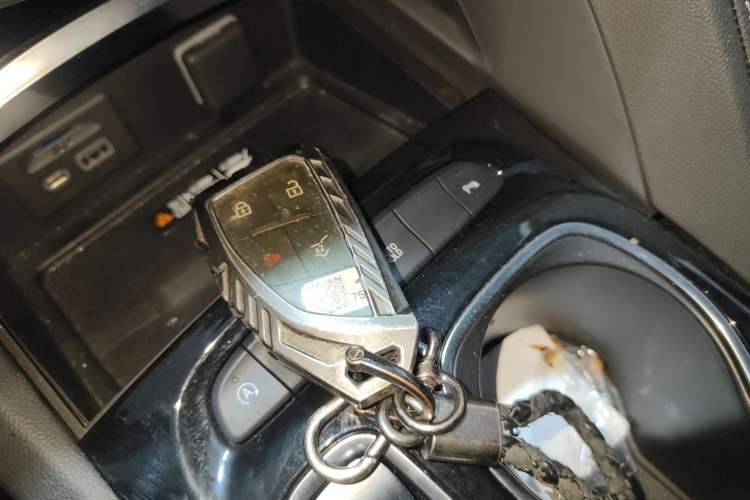 Used Buick Envision 2023 Encore S 552T Two-Wheel Drive Luxury Model
