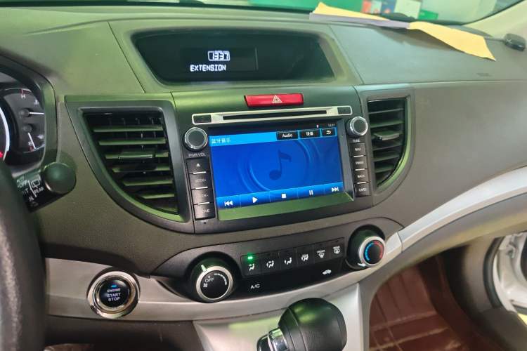 Used Honda CR-V 2012 2.0L two-wheel drive urban version
