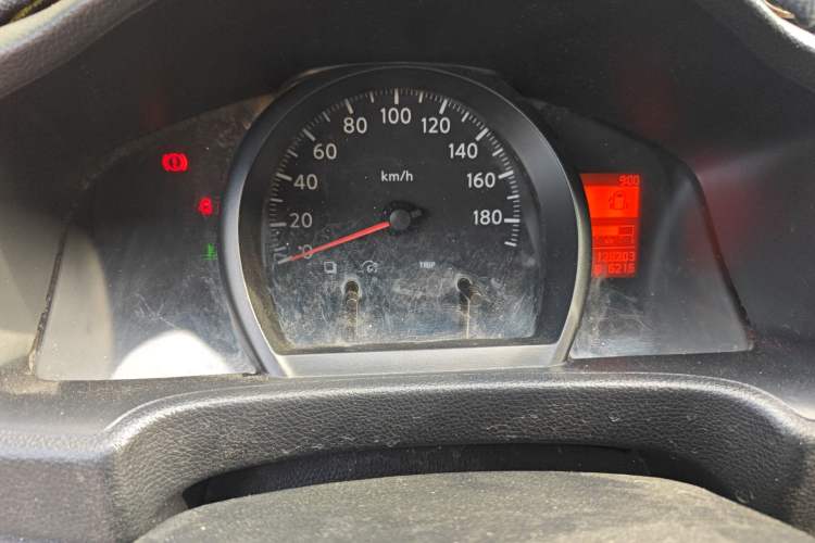 Used Nissan NV200 2011 1.6L 232 Seats Zunya Trim
