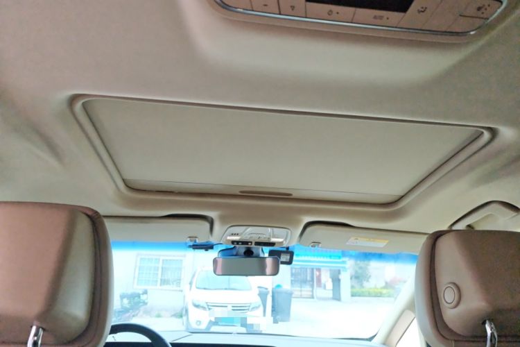 Used Buick GL8 2022 ES Landtrek 653T Luxury Edition