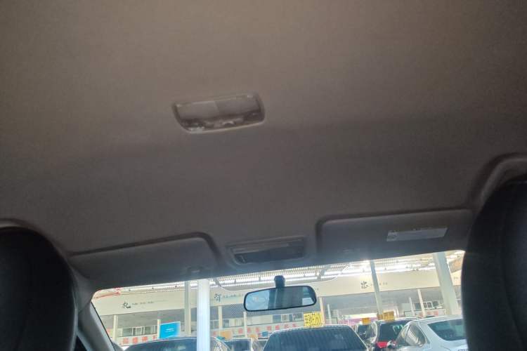 Used Honda Vezel 2015 1.8L CVT 2WD Elite Model
