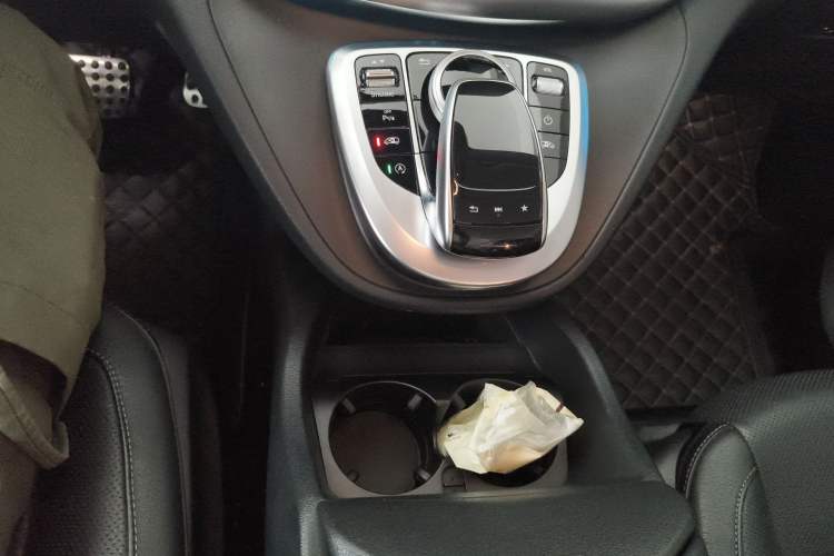 Used Mercedes-Benz V-Class 2017 V 260 L Prestige Extended Edition