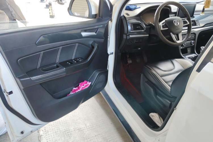 Used BAIC Weiwang M60 2017 1.5L Manual Platinum Edition
