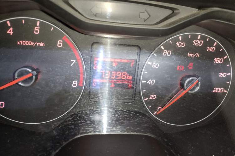 Used Baojun 310 2016 1.2L manual Comfort trim level