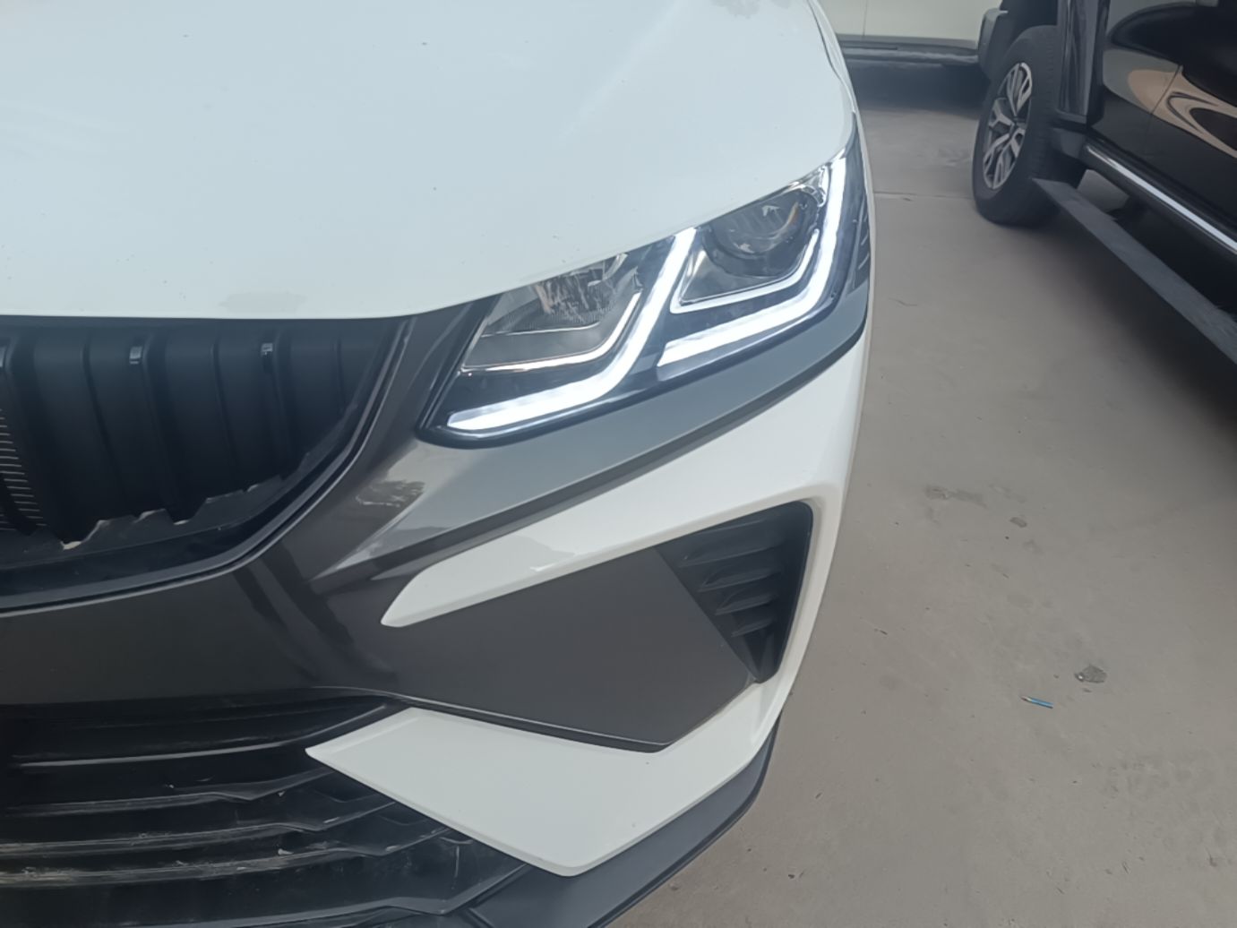 Geely Auto Coolray 2023 1.5T DCT Platinum Edition — снимка 8
