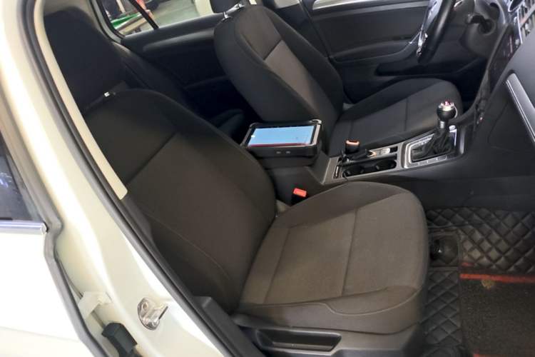 Used Volkswagen Golf 2020 Zhiai Edition 200TSI DSG Comfortable & Ambitious Version