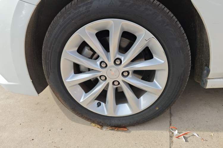 Used Chevrolet Cruze 2017 1.5L Automatic Pioneer Sunroof Edition
