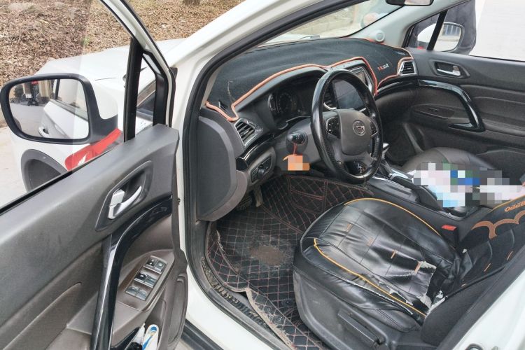 Used GAC Trumpchi GS4 2017 200T G-DCT Two-Wheel Drive Elite Edition Driver Seat