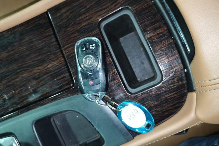 Used Buick LaCrosse 2016 28T Premium Edition