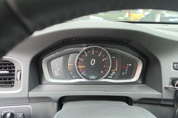 Used Volvo S60 2017 S60L T4 Smart Range Edition Instrument Cluster