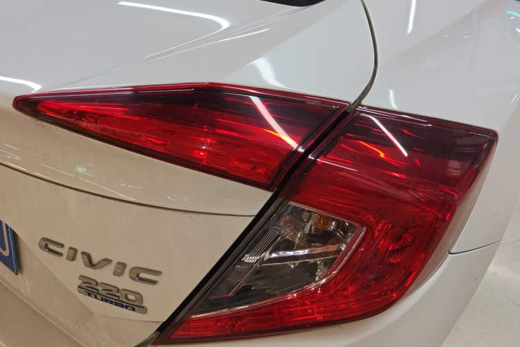 Used Honda Civic 2016 220TURBO CVT Luxury Edition