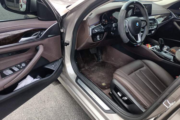 Used BMW 5 Series 2020 525Li Luxury Package
