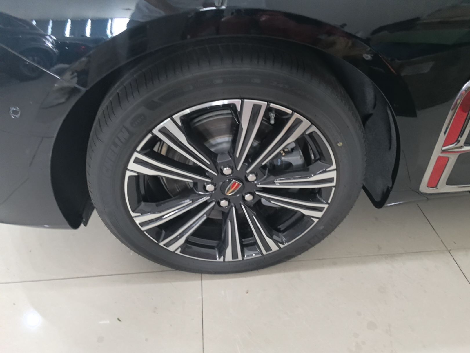 Hongqi H9 2024 2.0T Qichang Private Enjoyment Luxury Edition — снимка 10
