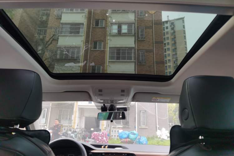 Used Volkswagen Tharu 2021 280TSI Two-Wheel-Drive Luxury Edition Headliner