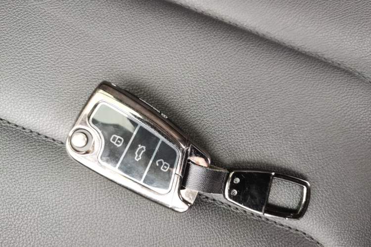 Used Volkswagen Tayron 2020 280TSI Two-Wheel Drive Luxury Connect Edition Vehicle Key