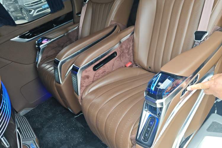 Used Mercedes-Benz Vito 2018 2.0T Business Version China VI Emission Standard Left Rear Seat