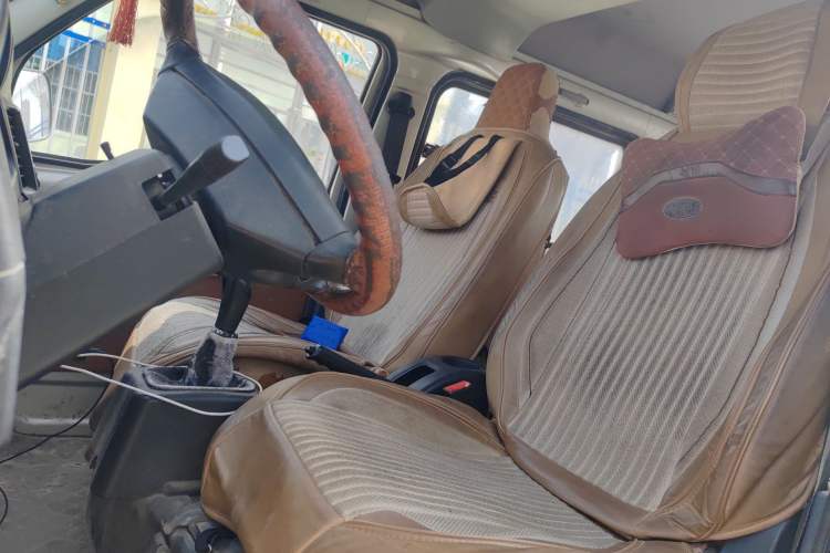 Used Wuling Zhiguang 2013 1.0L Base Version
