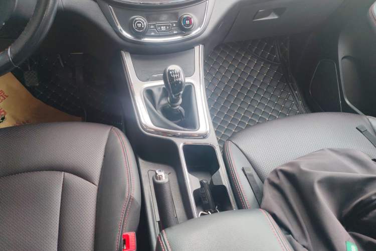 Used Baojun 560 2016 1.5T Manual Luxury Model