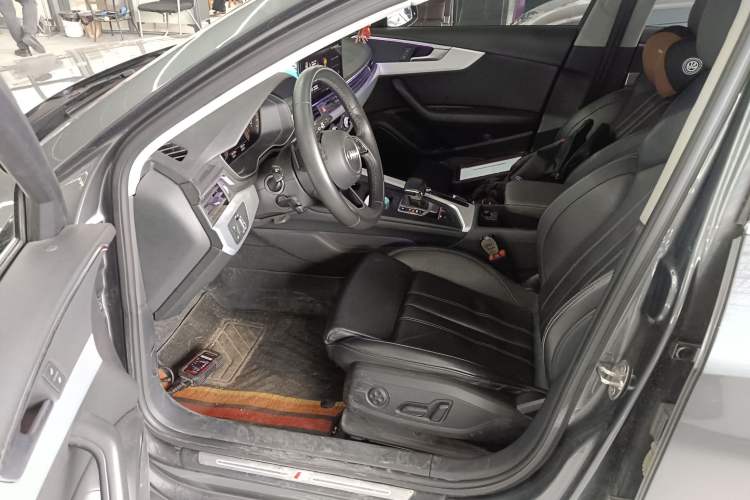 Used Audi A4L 2022 40 TFSI Fashion Dynamic Model Driver Seat