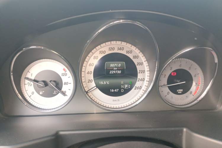 Used Mercedes-Benz GLK-Class 2013 Facelift GLK 300 4MATIC Fashion Edition